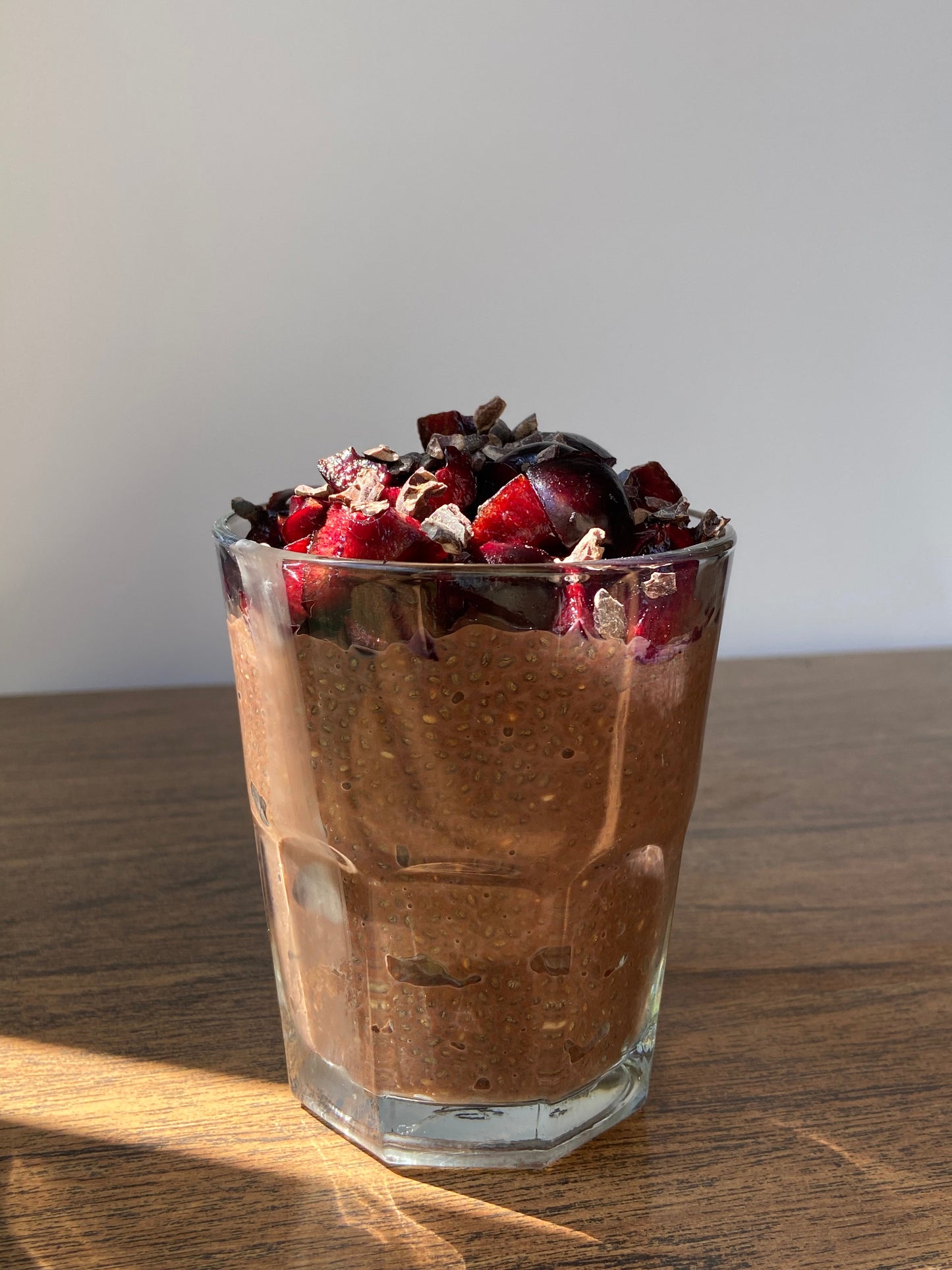 Chia Pudding de Chocolate y Cereza