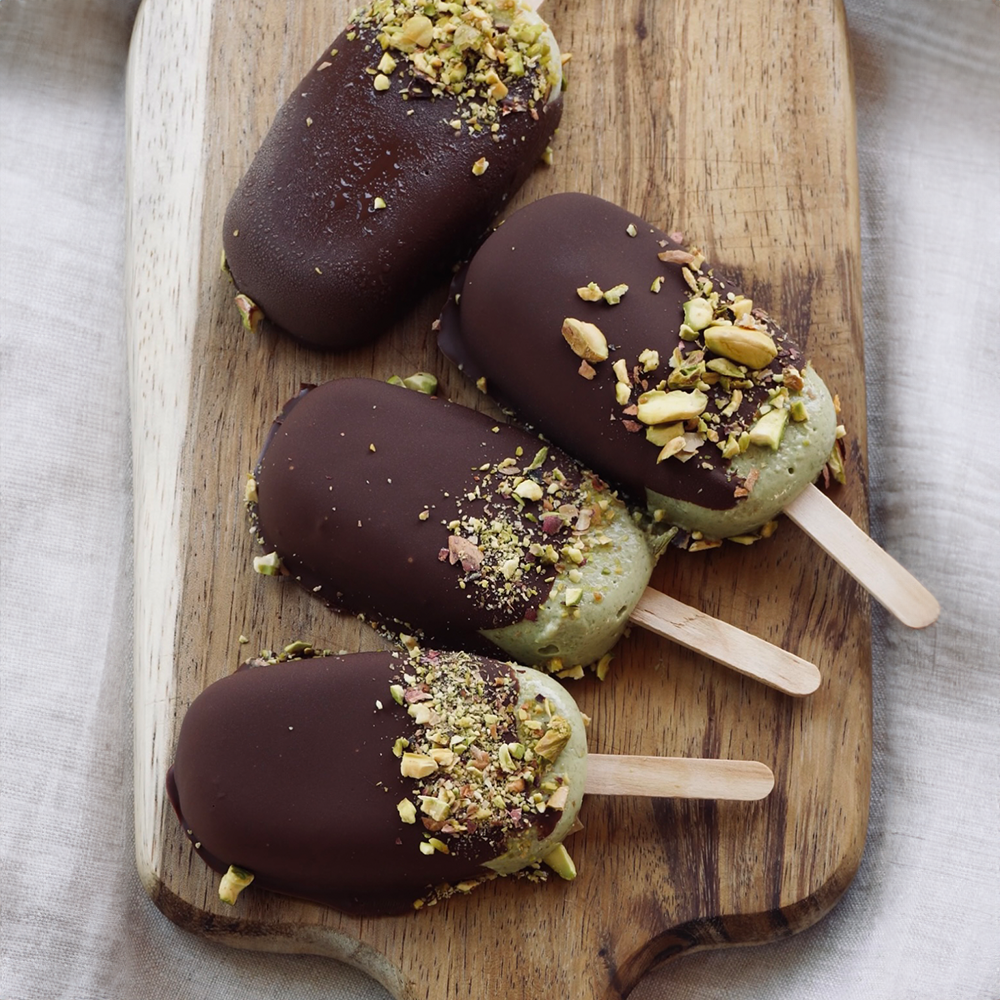 Paletas de pistacho con chocolate